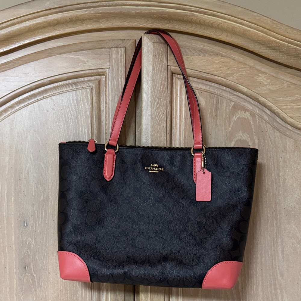Coach Black brown and Coral Women's Tote Bag